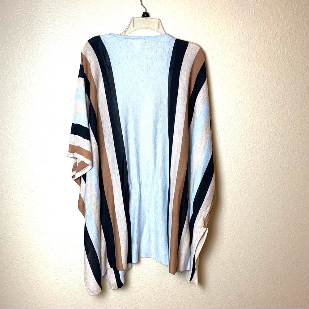 H&M Wrap - Picture 3 of 5